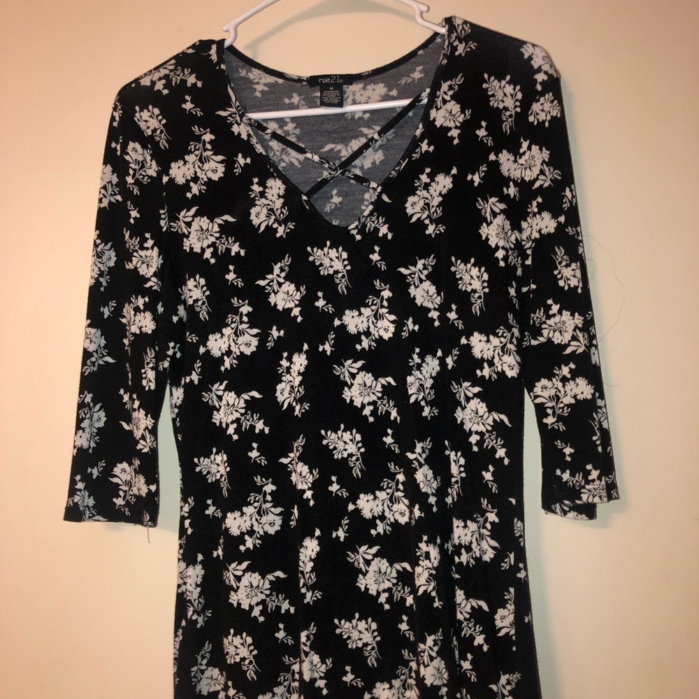 Black floral top